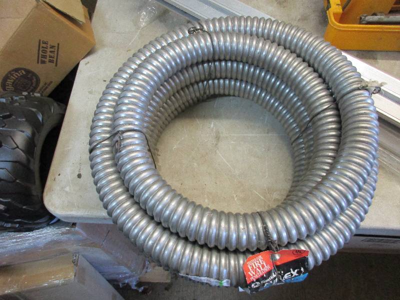 lot 191 image: 25ft of 1.5 flexible aluminum conduit