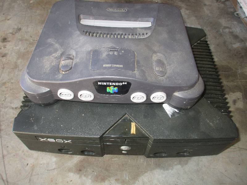 lot 224 image: x-box and nintendo 64 no cords