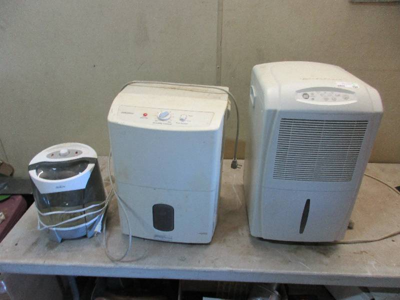 lot 238 image: 2 dehumidifiers and 1 humidifier