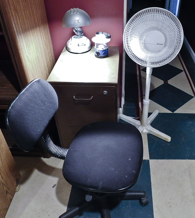 2 fans file cabinet chair