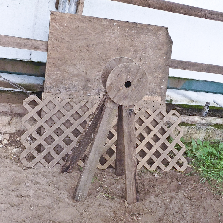 spool saw horses more