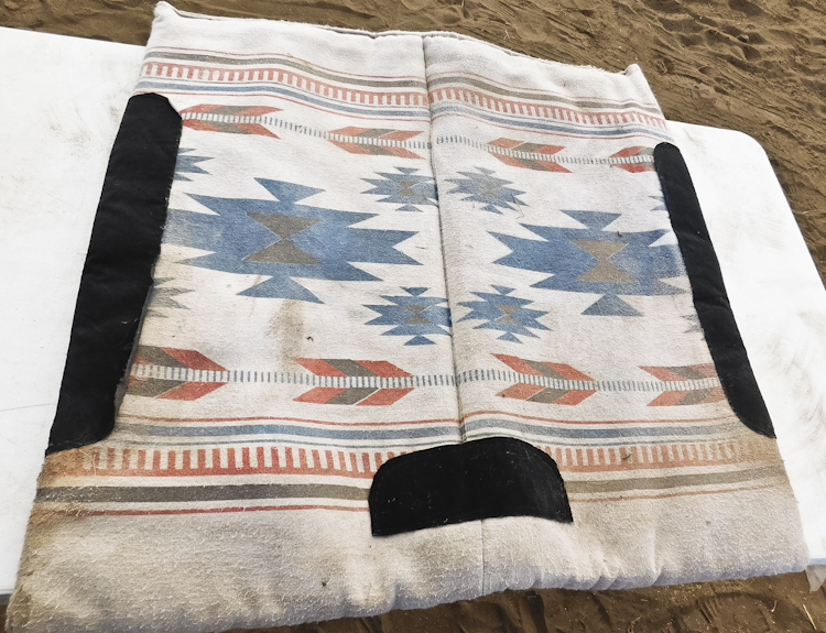 horse saddle pads