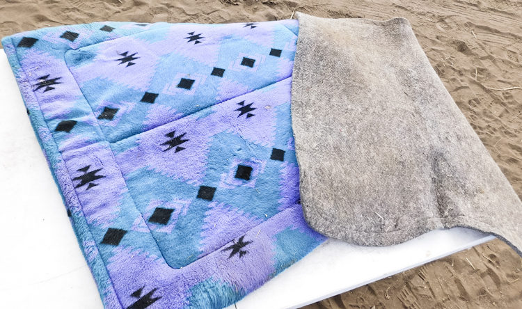 horse saddle pads