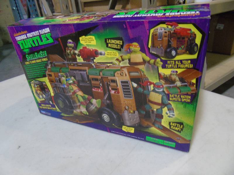 lot 11 image: TMNT Shellraiser Vehicle