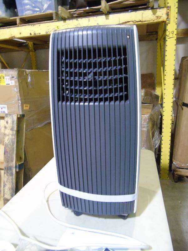 lot 42 image: SPT 8,000 BTU Portable Air Conditioner