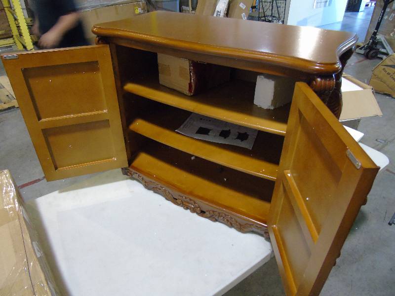 lot 86 image: Bombay Chest