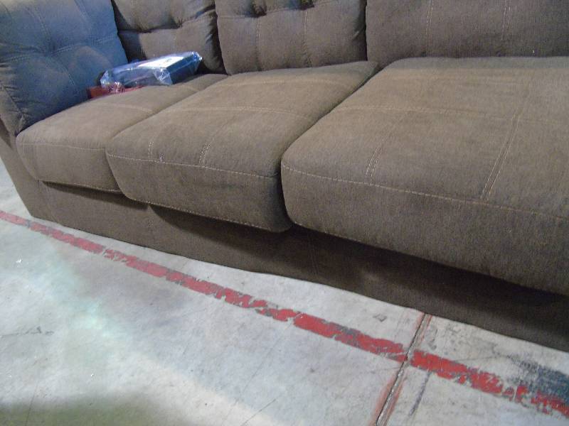 lot 101 image: Ashley Furniture Maier Left-Facing Sofa
