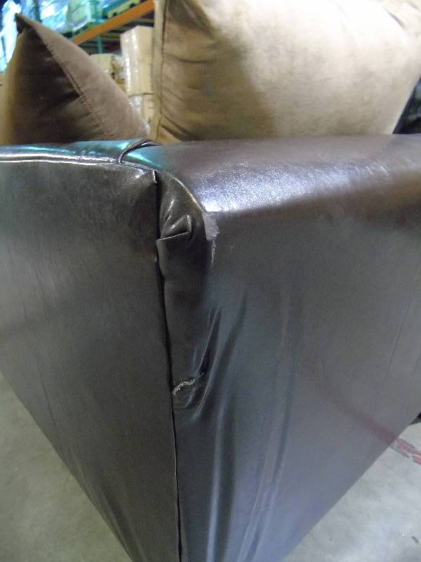lot 139 image: Chelsea Home Furniture Simon Loveseat - Flatsuede Chocolate