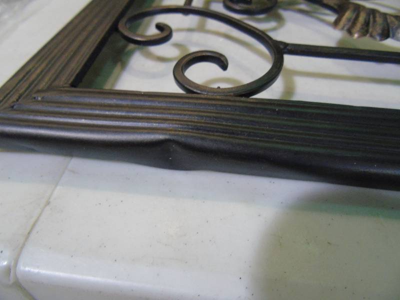 lot 197 image: Metal Scroll Art