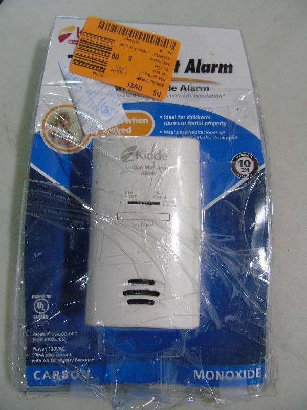 lot 201 image: Lot of Five Assorted Carbon MonoxideSmoke Alarms