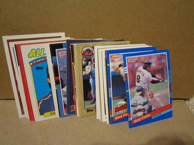40 Gary Carter cards...