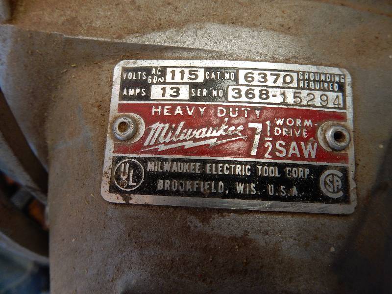 Milwaukee Heavy Duty 7 12 in Worm Drive Saw