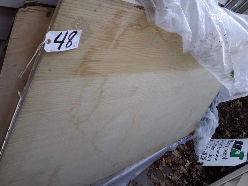 11 Sheets of 14 in Wall Board.. 4ft x 8 ft sheets.