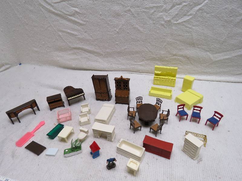 Vintage Doll House Furniture