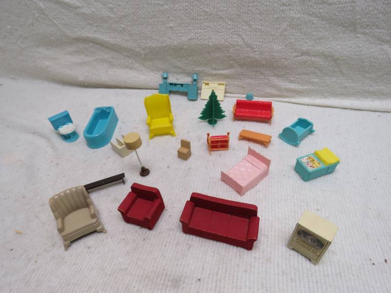 Vintage Doll House Furniture