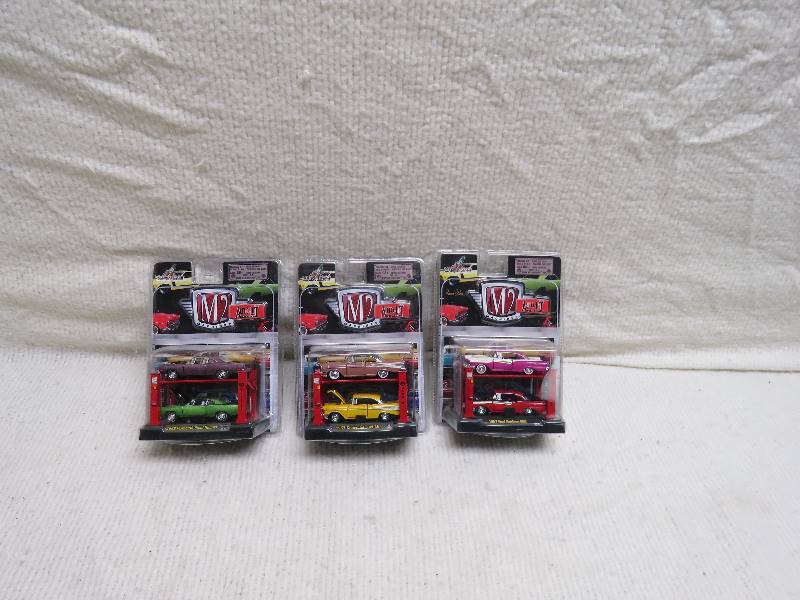 Collectible M2 Machine Cars