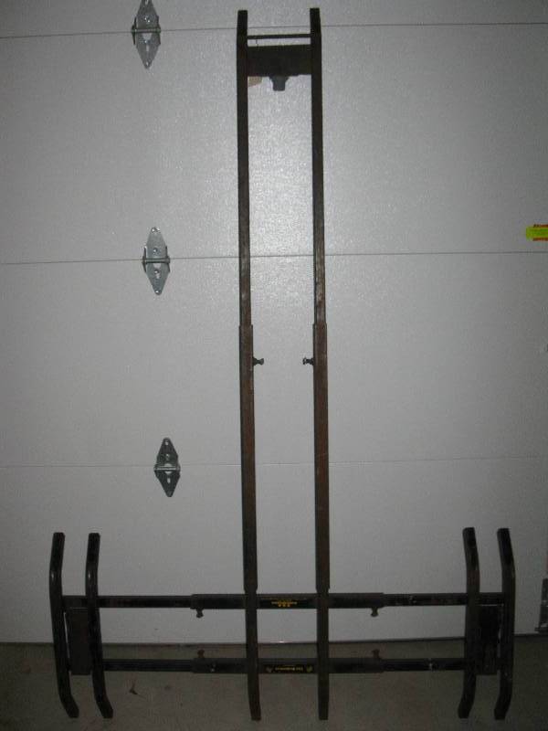 lot 31 image: Snowmobile Dolly
