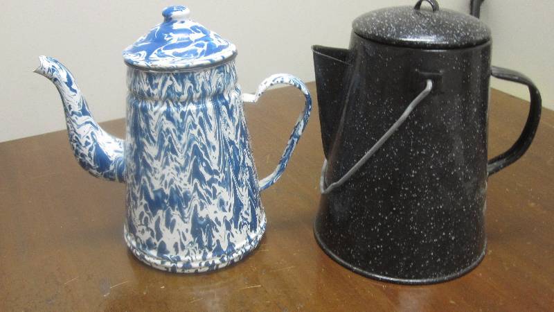 lot 16 image: 2 Vintage Enamelware Teapots