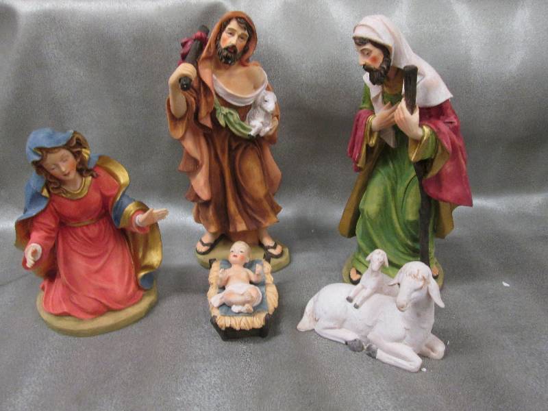 6 pc Detailed  Nativity Set 8.5 inc...