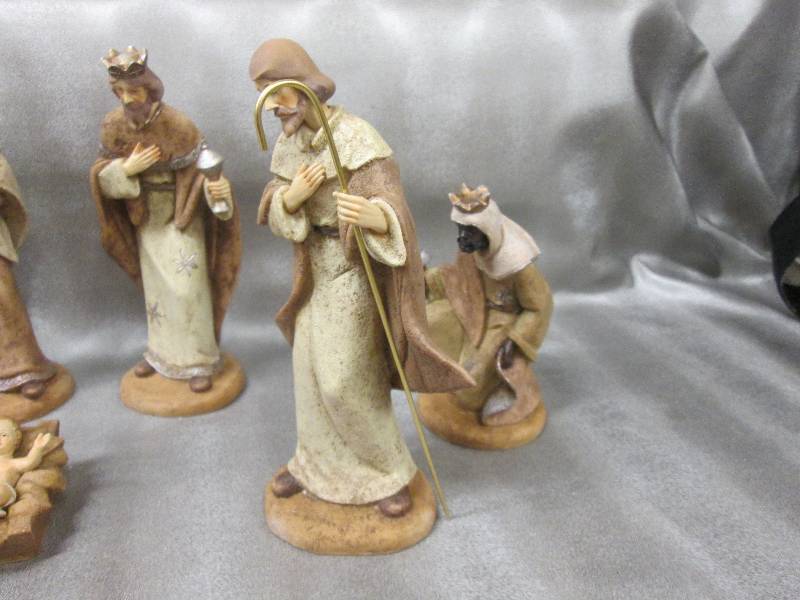 9 pc Ceramic Nativity Set Earthtone...