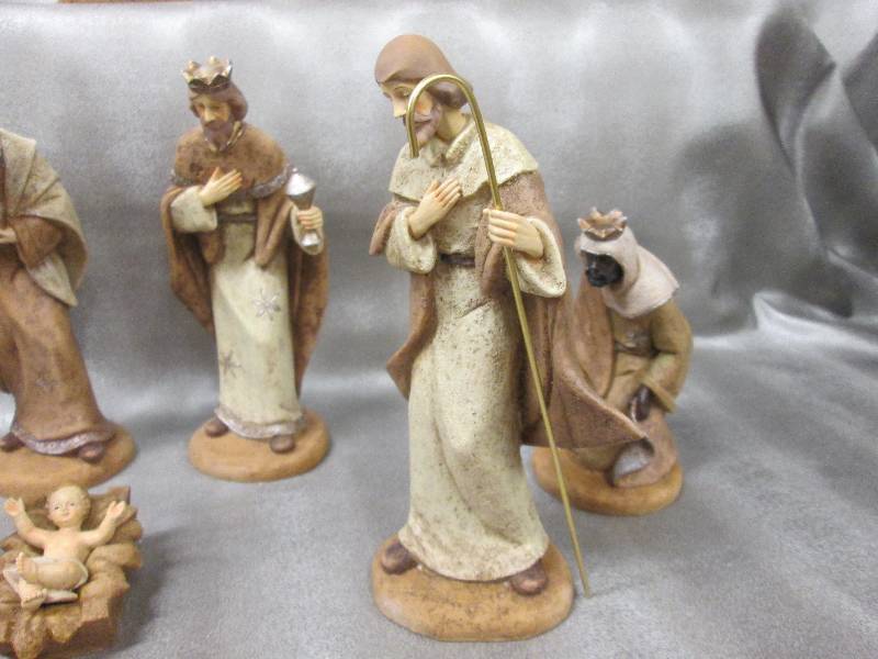 9 pc Ceramic Nativity Set Earthtone...