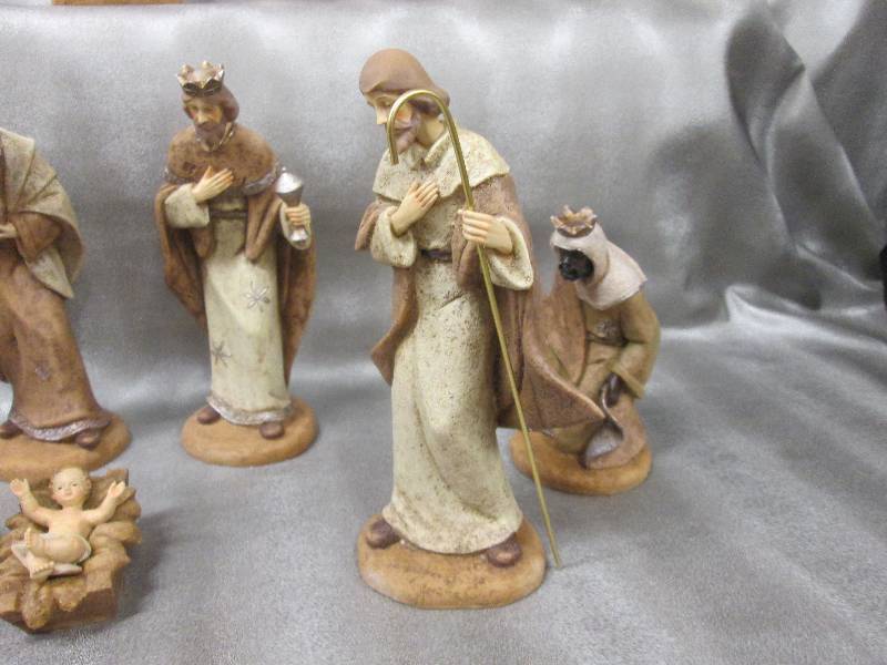 9 pc Ceramic Nativity Set Earthtone...