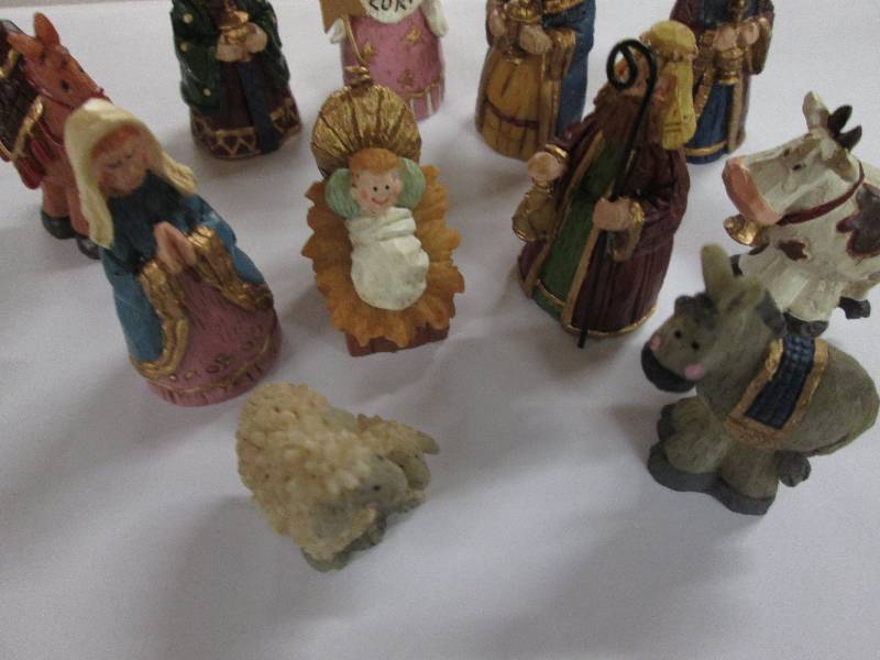 Lot of 6  Miniature 11 pc Nativity...