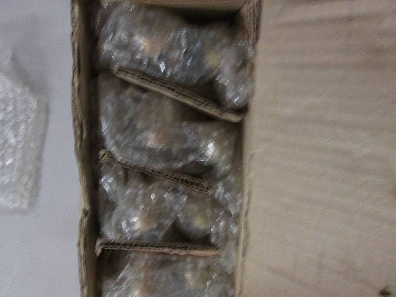 Lot of 4 1 pc Glazed Ceramic Nativ...
