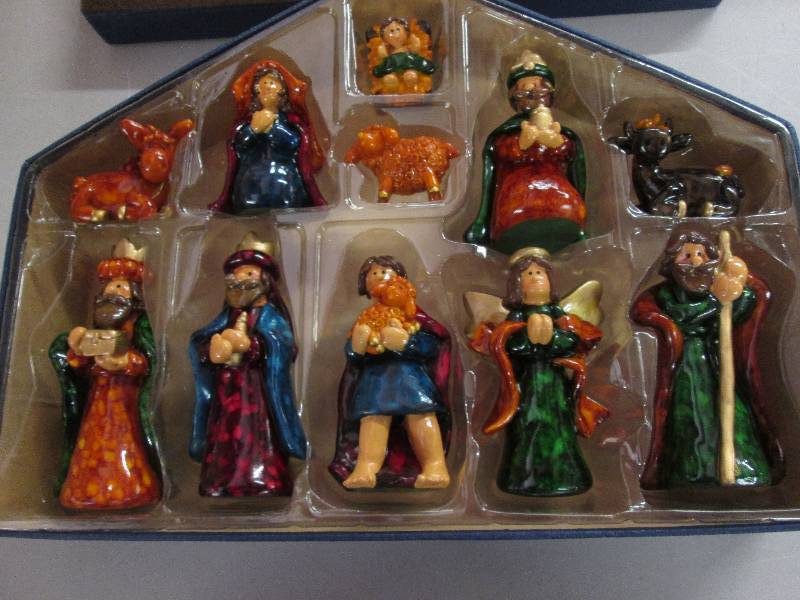 11 pc Nativity in Felt Decorated St...