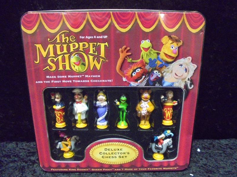 Muppet Show Deluxe Collectors Chess Set