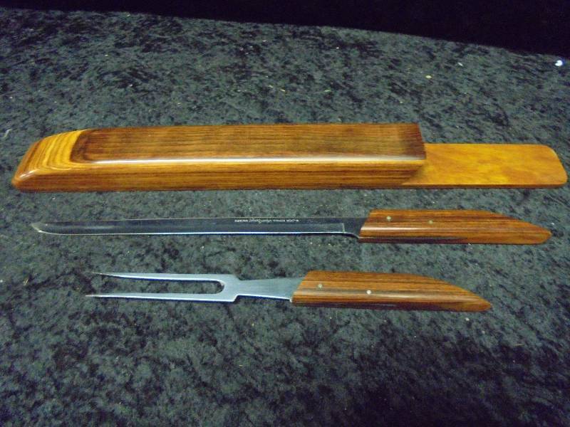 Kobeson Cutlery Shur Edge Set in Wood Case, gorgeous wood