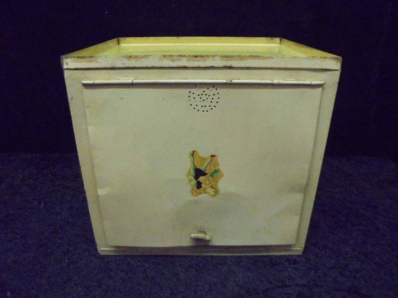 Vintage Metal Breadbox, 12x13x11