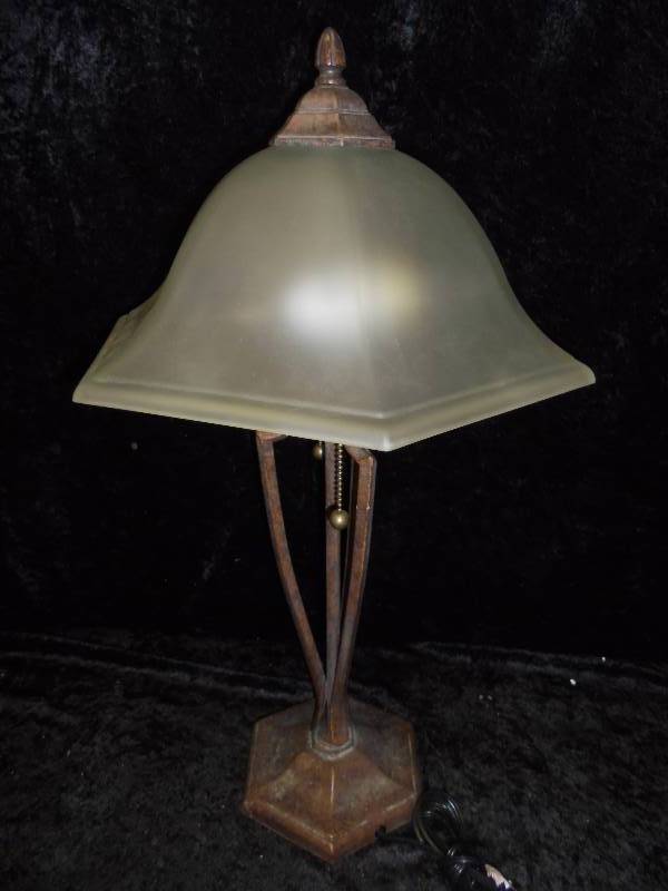 Metal Base Lamp wGlass Shade, 26x15