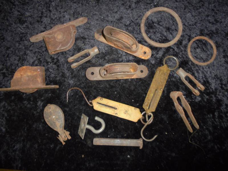 Lot - Vintage Scales & Rollers