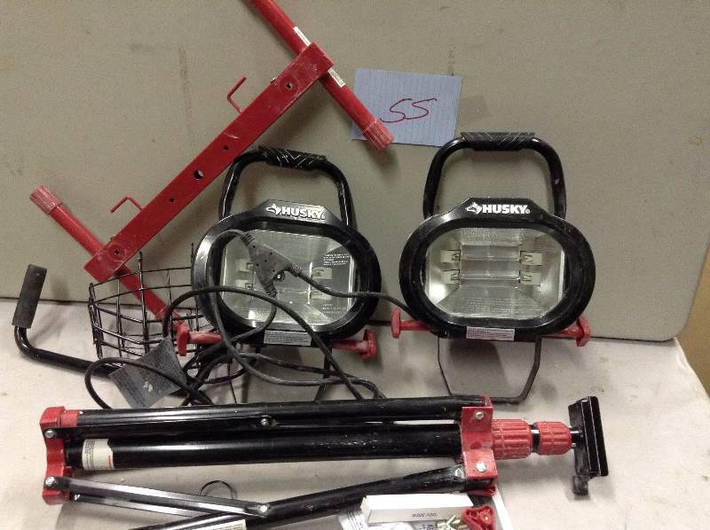 lot 55 image: Husky 1200w Halogen Worklight Never used