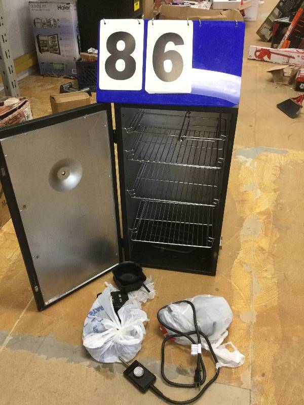 lot 86 image: Char-Broil Vertical Charcoal Smoker used in working condition