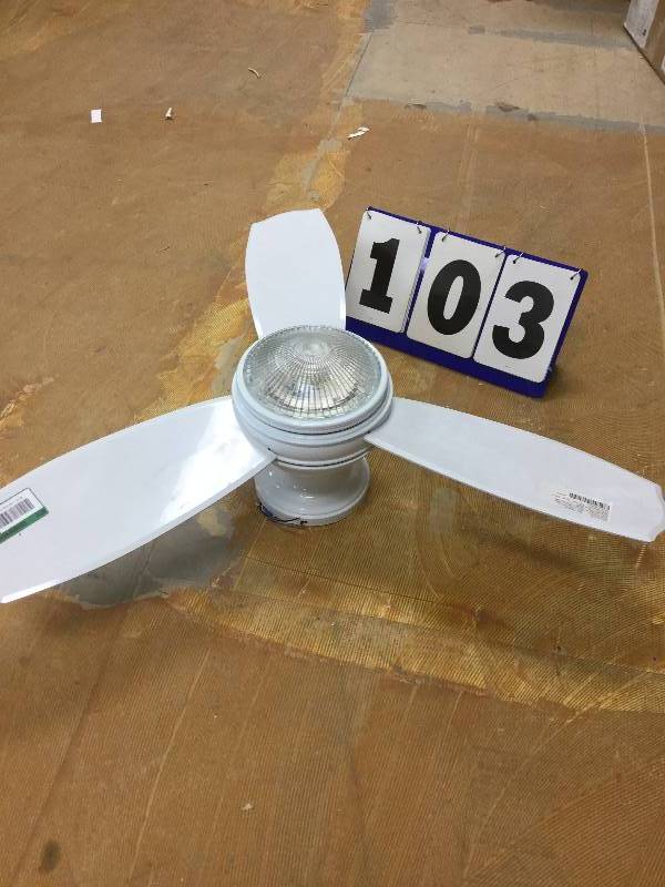 lot 103 image: White Fan