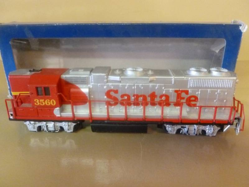HO Scale Locomotive