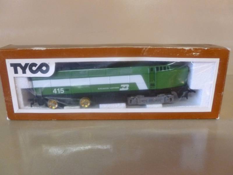 HO Scale Locomotive