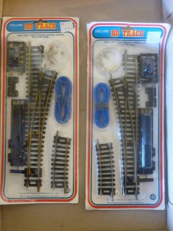 HO Scale Train Set Items
