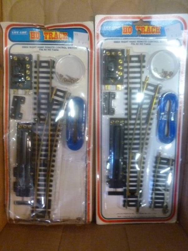 HO Scale Train Set Items