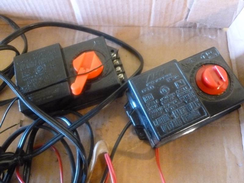 HO Scale Power Pack
