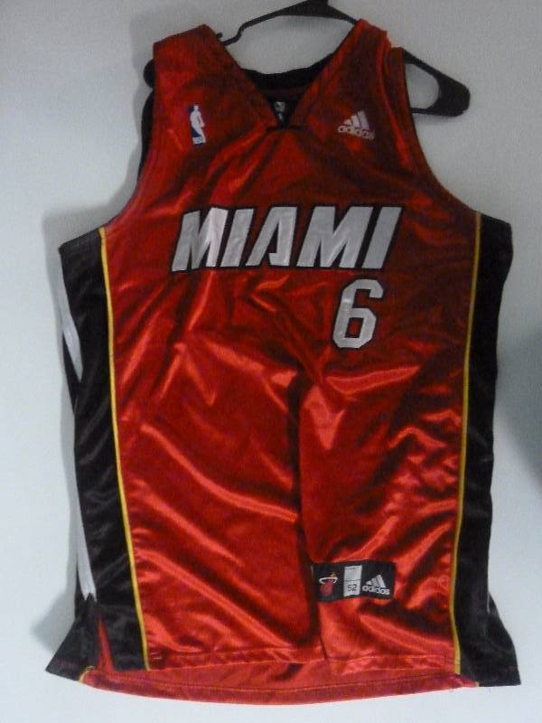 lot 23 image: Lebron James Miami Heat Jersey #6