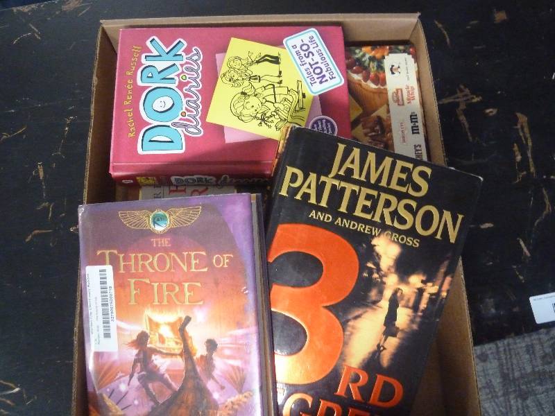 lot 48 image: Book Lot