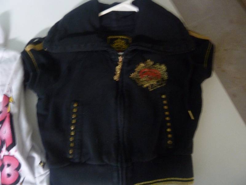 lot 61 image: Womens Clothing Lot