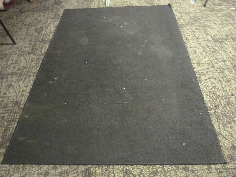 lot 125 image: Area Rug
