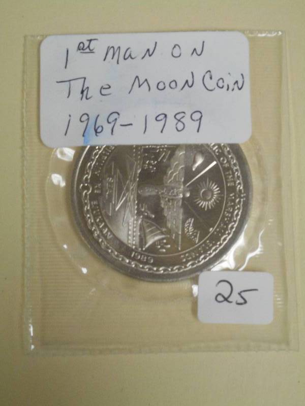 1969-1989 1st Man On The Moon Coin ...