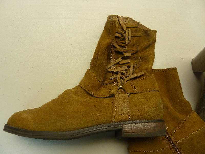 Womens Shoes