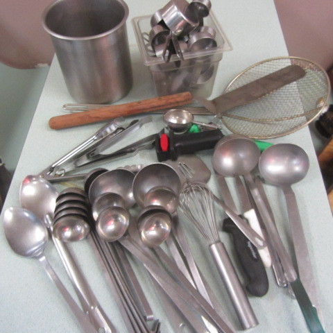 lot 59 image: Utensils
