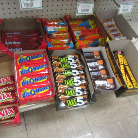 lot 76 image: Candy Bars